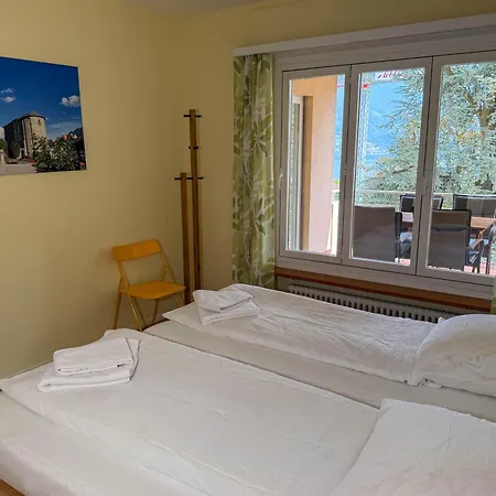 Moderne Mit Seeblick, Pool & Balkon * Minusio