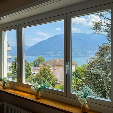 Appartement Moderne Mit Seeblick, Pool & Balkon *