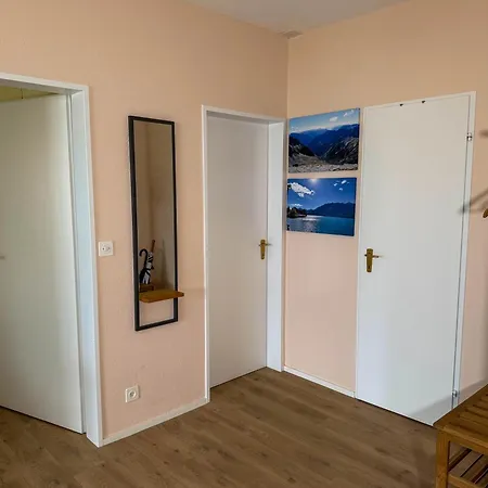 Appartement Moderne Mit Seeblick, Pool & Balkon *